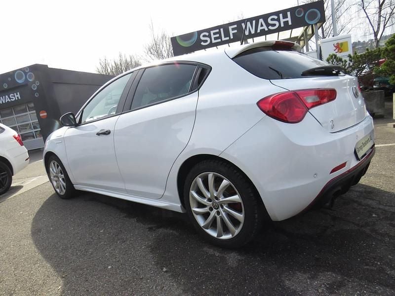 Gebraucht Alfa Romeo Giulietta Veloce 241 PS (177 kW) 2018 Weiss Kleinwagen