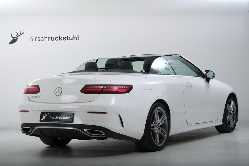 Gebraucht Mercedes E200 AMG line 197 PS (144 kW) 2020 Cabrio