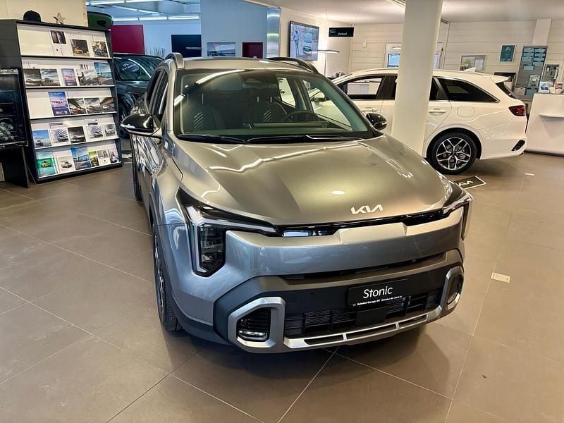 Neu Kia Stonic GT-Line 115 PS (84 kW) 2026 Grau SUV