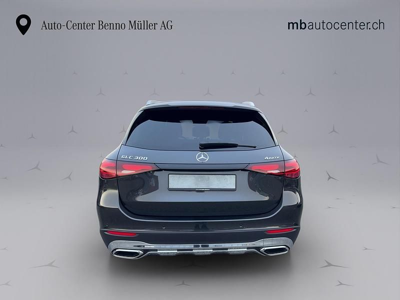 Gebraucht Mercedes GLC300e Avantgarde 281 PS (206 kW) 2025 Grau SUV