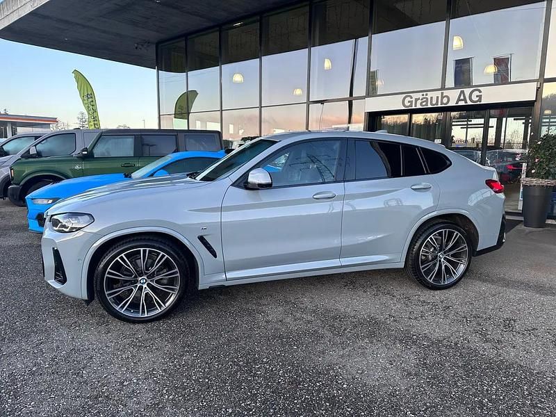 Gebraucht BMW X4 190 PS (139 kW) 2025 Gray SUV