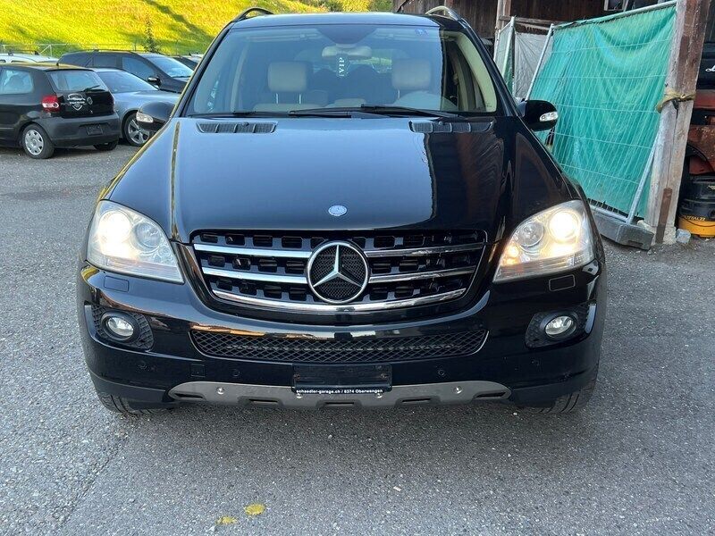 Gebraucht Mercedes ML320 224 PS (164 kW) 2006 SUV