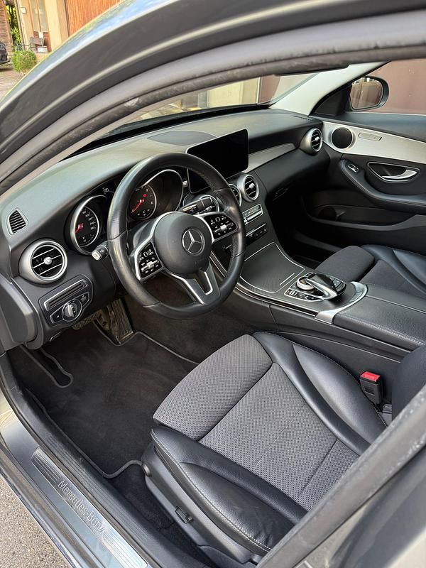 Gebraucht Mercedes C180 Avantgarde 156 PS (114 kW) 2019