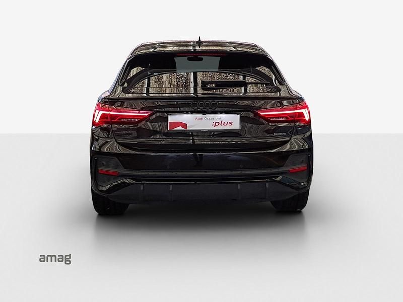 Gebraucht Audi Q3 Sportback Attraction 150 PS (110 kW) 2023 Mythosschwarz metallic SUV