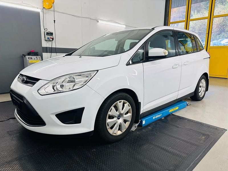 Gebraucht 2012 Ford Grand C-Max Titanium Van / Kleinbus | CHF 2’700 (Superpreis) - Bild 1/4