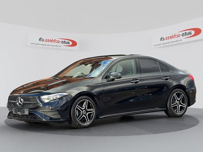 Gebraucht Mercedes A200 AMG 163 PS (119 kW) 2025 Limousine