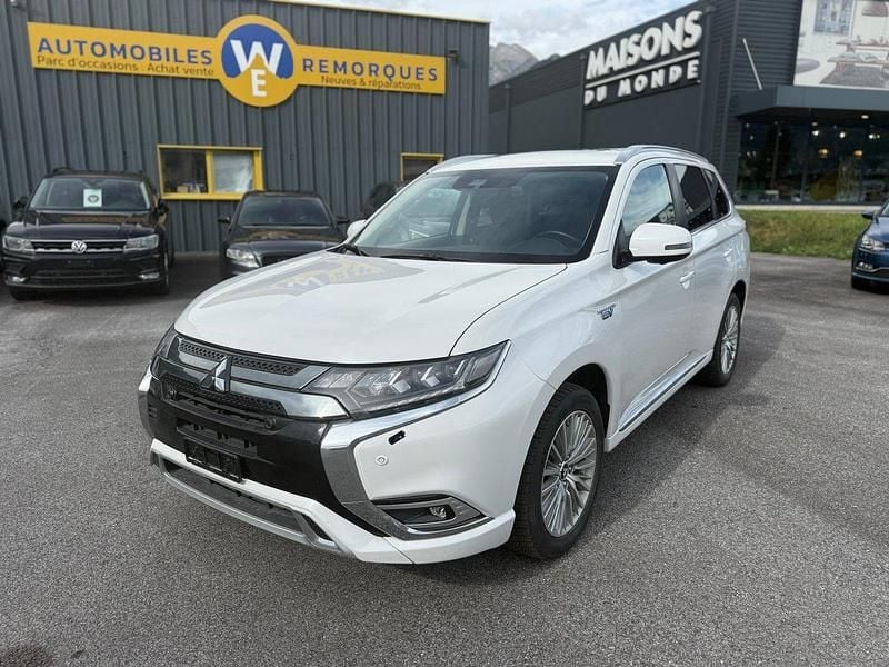 Gebraucht 2021 Mitsubishi Outlander P-HEV SUV | CHF 22’900 (Superpreis) - Bild 1/4