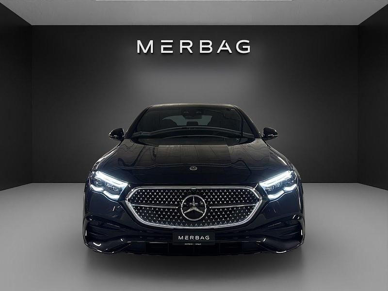 Neu Mercedes E220 197 PS (144 kW) 2025 Grau Limousine