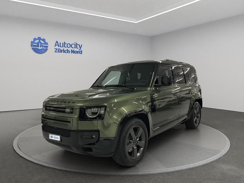 Neu Land Rover Defender SE Dynamic 249 PS (183 kW) 2025 Grün SUV