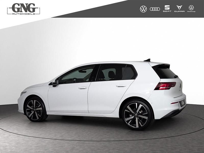 Neu VW Golf VIII Life 150 PS (110 kW) 2025 Weiss Limousine