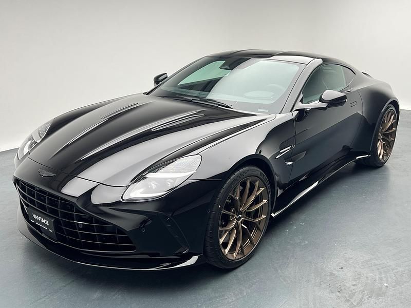Schwarz Neu 2025 Aston Martin V8 Vantage Coupé | CHF 219’900 - Bild 1/4