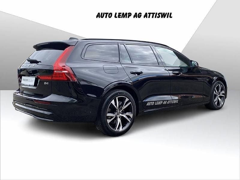 Gebraucht Volvo V60 Plus 211 PS (155 kW) 2023 Kombi