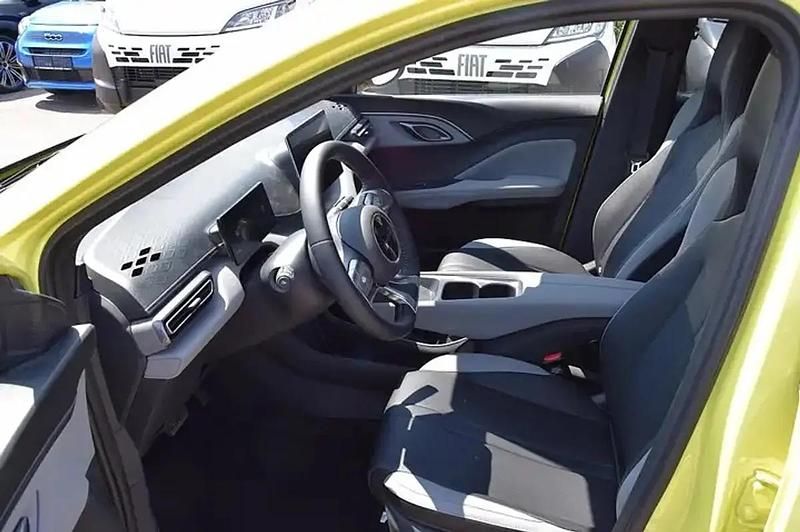 Neu BYD Dolphin Surf Comfort 114 kW (156 PS) 2026 Gelb Kleinwagen