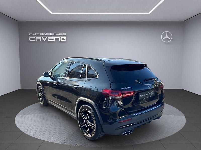 Gebraucht Mercedes GLA250 AMG line 224 PS (164 kW) 2022 SUV