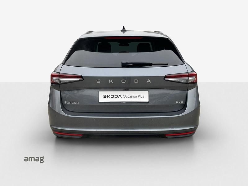 Gebraucht Skoda Superb Selection 193 PS (141 kW) 2025 Graphite grau, metallic Kombi
