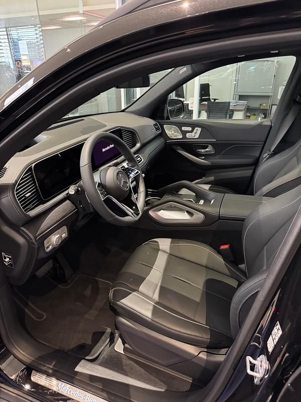 Gebraucht Mercedes GLE450 AMG 367 PS (269 kW) 2024