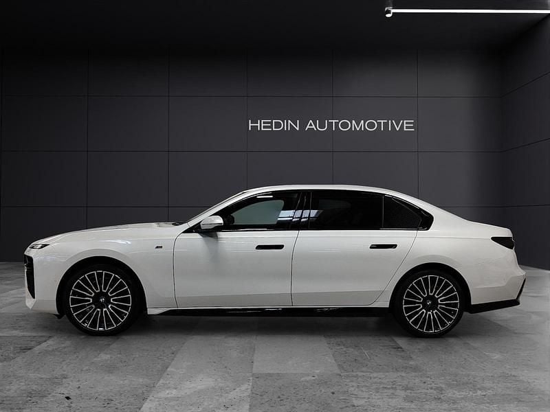 Neu BMW 740 Comfort Edition 299 PS (219 kW) 2025 Weiss Limousine