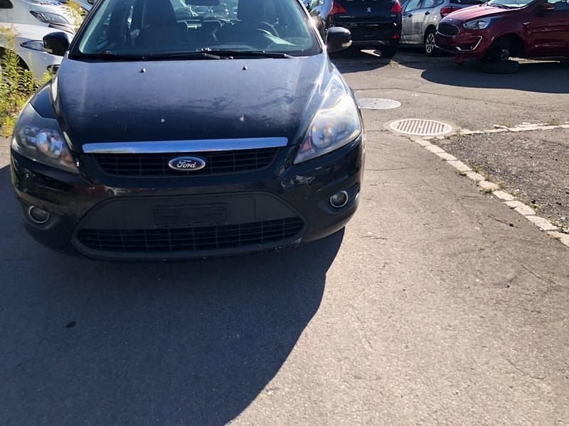 Gebraucht Ford Focus Ambiente 100 PS (73 kW) 2010