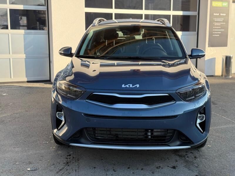 Blau Gebraucht 2024 Kia Stonic SUV | CHF 29’800 - Bild 1/4
