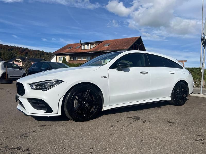 Gebraucht 2020 Mercedes CLA35 AMG Shooting Brake AMG Kombi | CHF 29’999 - Bild 1/4