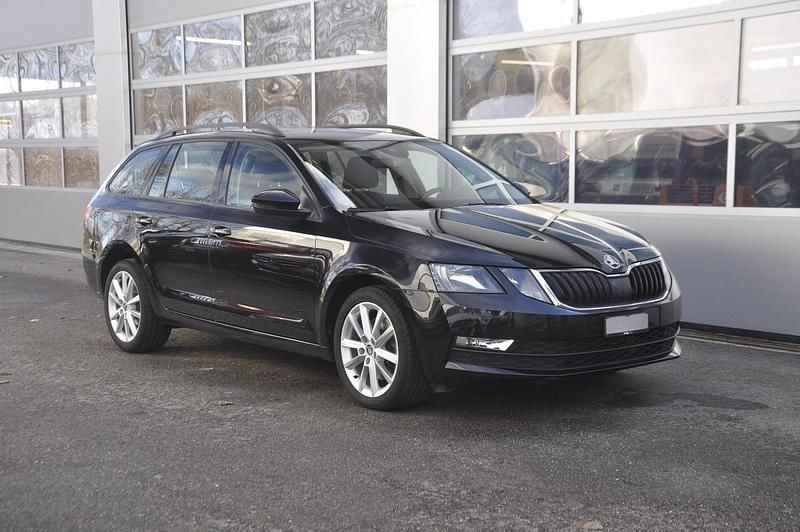 Gebraucht Skoda Octavia Ambition 184 PS (135 kW) 2020 Kombi