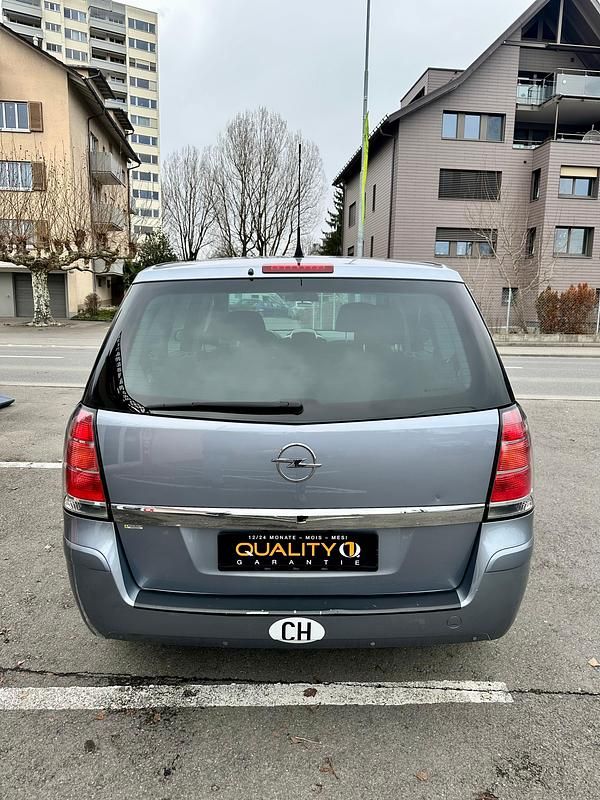 Gebraucht Opel Zafira Essentia 150 PS (110 kW) 2005 Van / Kleinbus