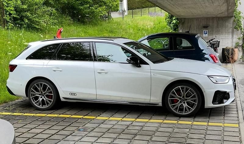 Gebraucht 2023 Audi A4 Attraction Kombi | CHF 40’900 - Bild 1/4