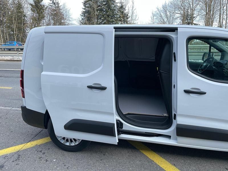 Neu Toyota Proace City Advance 100 kW (136 PS) 2025 Van / Kleinbus