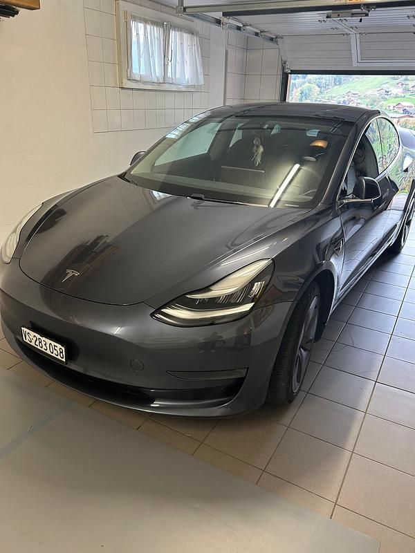 Gebraucht 2020 Tesla Model 3 Limousine | CHF 21’000 (Fairer Preis) - Bild 1/4