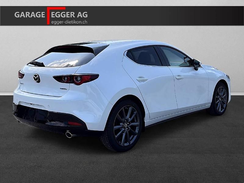 Neu Mazda 3 Exclusive-Line 140 PS (102 kW) 2025 Weiss Kleinwagen