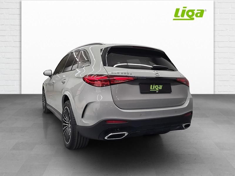 Neu Mercedes GLC220 AMG line 220 PS (161 kW) 2026 SUV