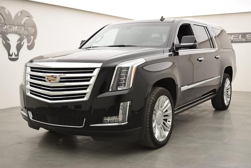 Gebraucht Cadillac Escalade 425 PS (312 kW) 2018 Schwarz SUV