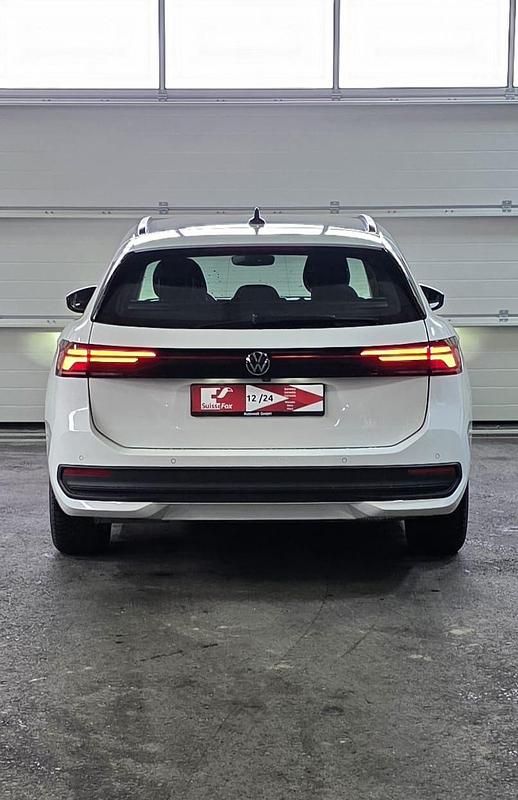 Gebraucht VW Passat 150 PS (110 kW) 2024 Kombi