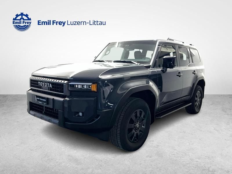 Neu Toyota Land Cruiser Style 205 PS (150 kW) 2026 Grau SUV