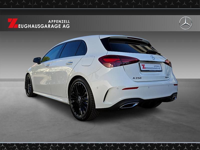 Neu Mercedes A250 224 PS (164 kW) 2025 Limousine