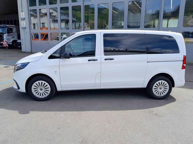 Gebraucht Mercedes Vito 163 PS (119 kW) 2025 Weiss Van