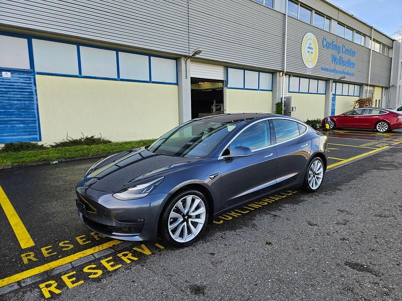 Gebraucht 2019 Tesla Model 3 Limousine | CHF 20’000 (Guter Preis) - Bild 1/4