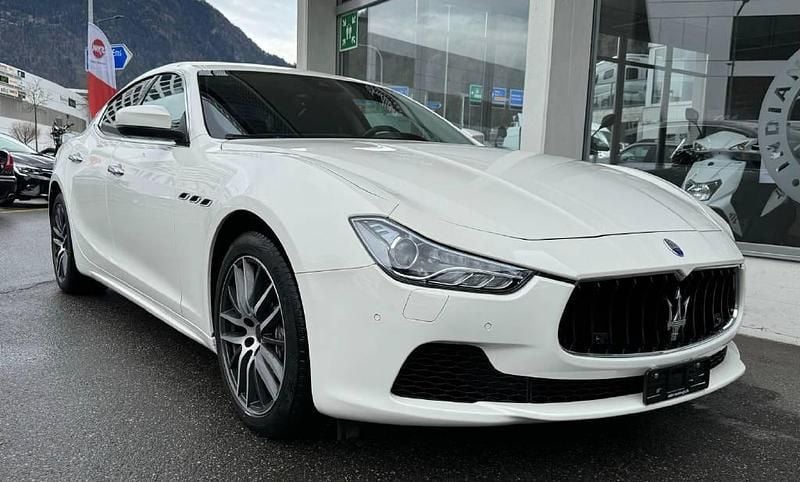 Weiss Gebraucht 2016 Maserati Ghibli Coupé | CHF 37’900 (Teuer) - Bild 1/4