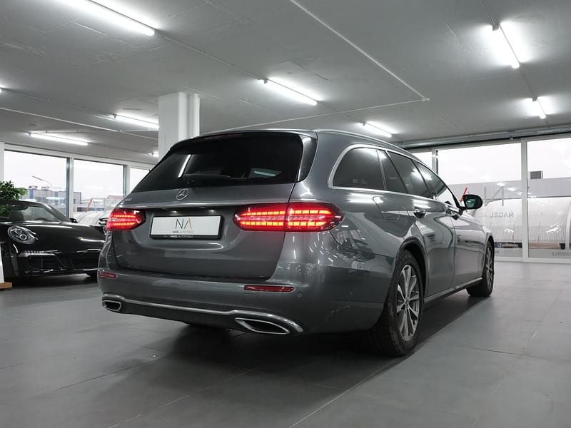 Gebraucht Mercedes E200 AMG line 197 PS (144 kW) 2021