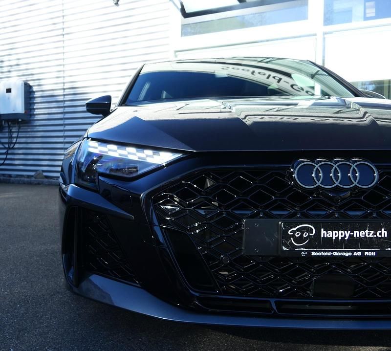 Gebraucht Audi RS3 Sportback 400 PS (294 kW) 2024 Kleinwagen