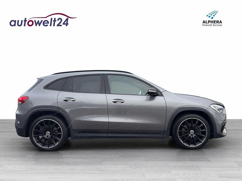 Gebraucht Mercedes GLA220 AMG line 190 PS (139 kW) 2022 Grau SUV