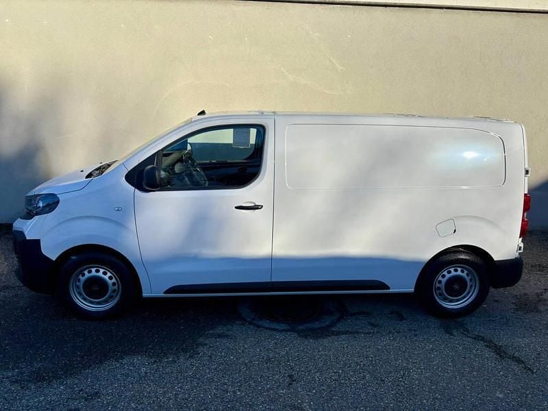 Neu Opel Vivaro Business 120 PS (88 kW) 2026 Van / Kleinbus