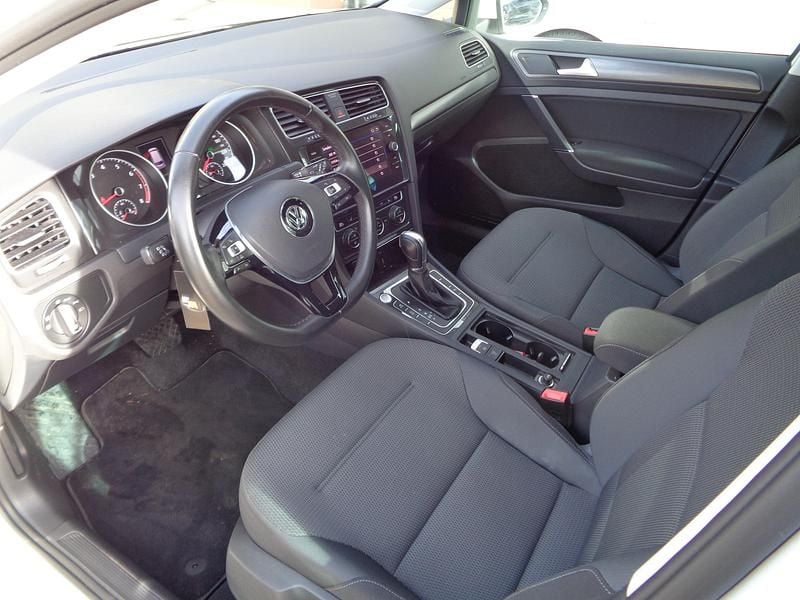 Gebraucht VW Golf VII Comfortline 125 PS (91 kW) 2017 Kombi