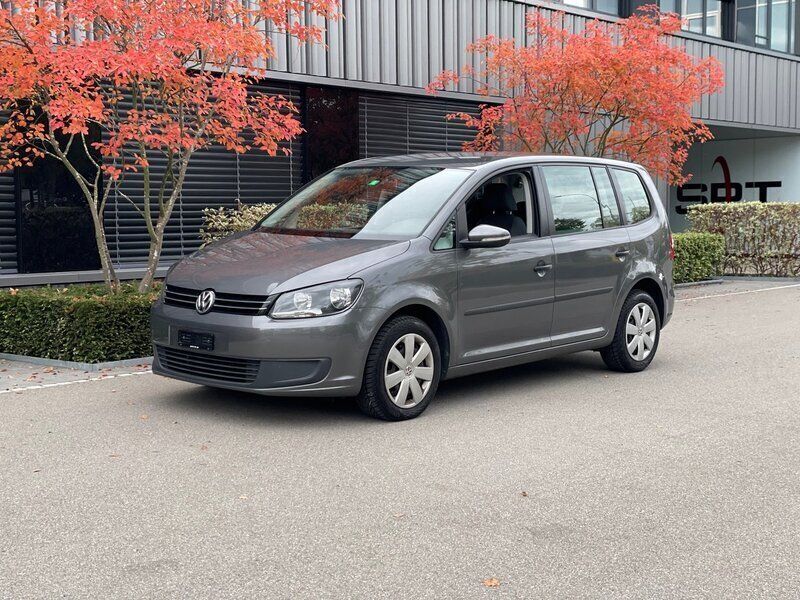 Gebraucht 2011 VW Touran Trendline Van / Kleinbus | CHF 8’990 (Teuer) - Bild 1/4