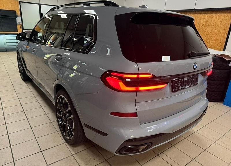 Gebraucht BMW X7 M Sport 340 PS (250 kW) 2024 SUV
