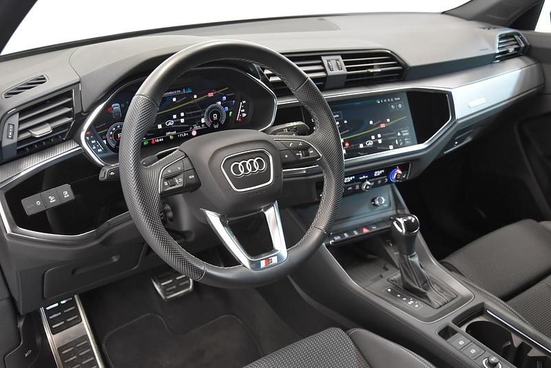 Gebraucht Audi Q3 Attraction 150 PS (110 kW) 2024 SUV