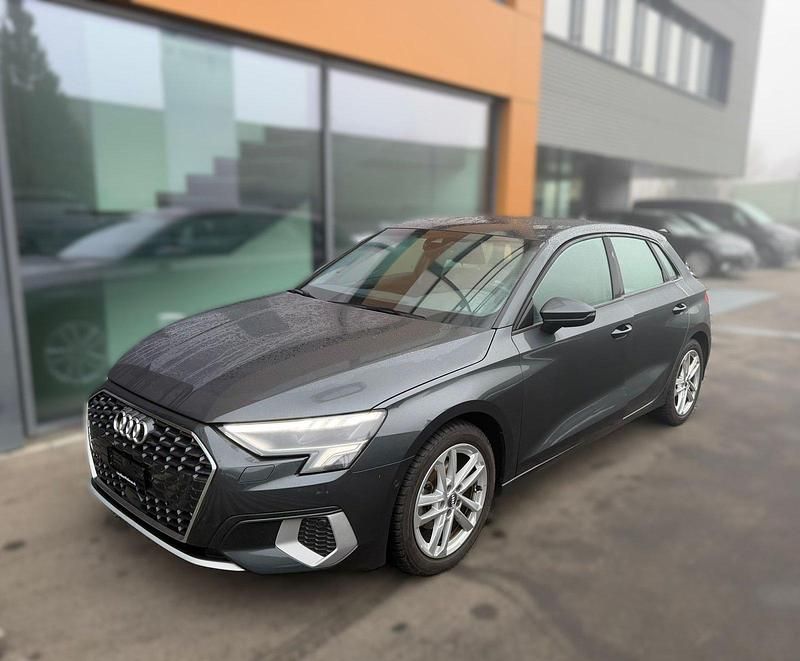 Gebraucht Audi A3 110 PS (80 kW) 2023 Limousine