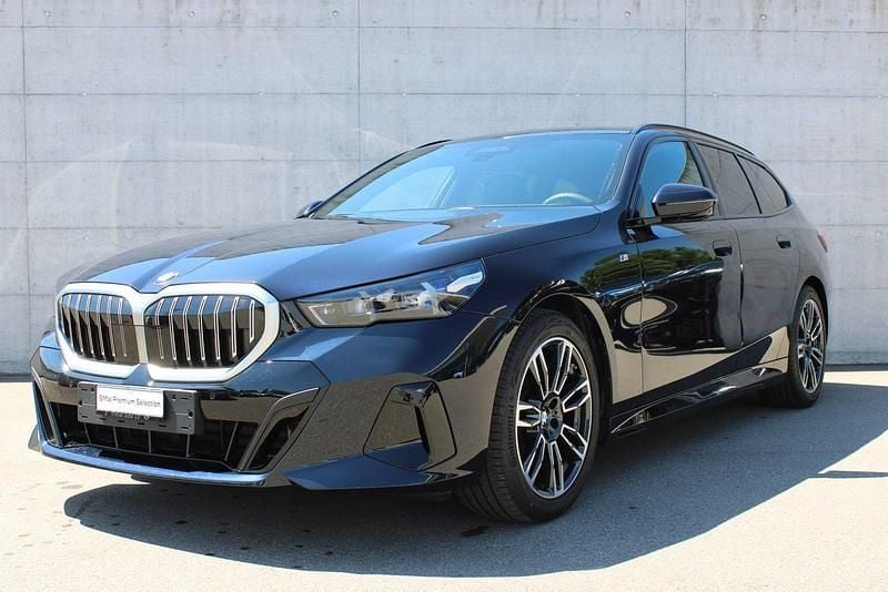 Gebraucht BMW 520 Comfort Edition 197 PS (144 kW) 2024 Kombi