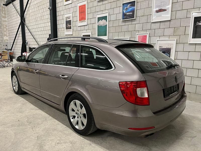Gebraucht Skoda Superb GreenLine 105 PS (77 kW) 2013 Kombi