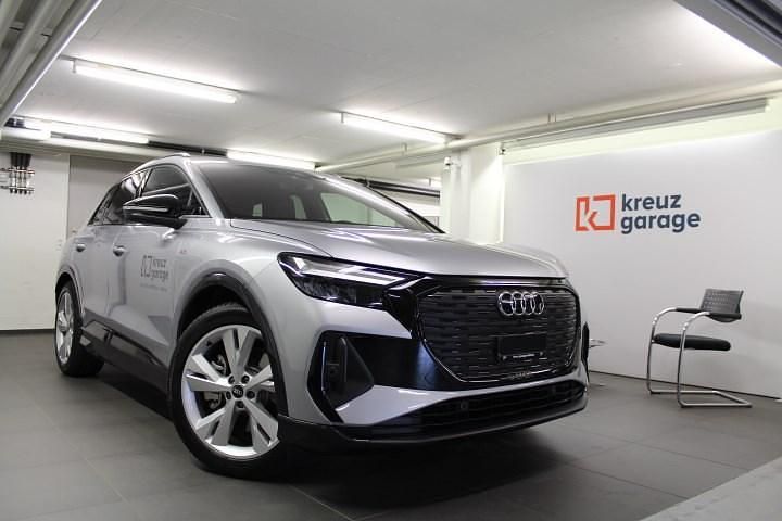 Silber Gebraucht 2022 Audi Q4 e-tron S-Line SUV | CHF 38’200 (Etwas zu teuer) - Bild 1/4